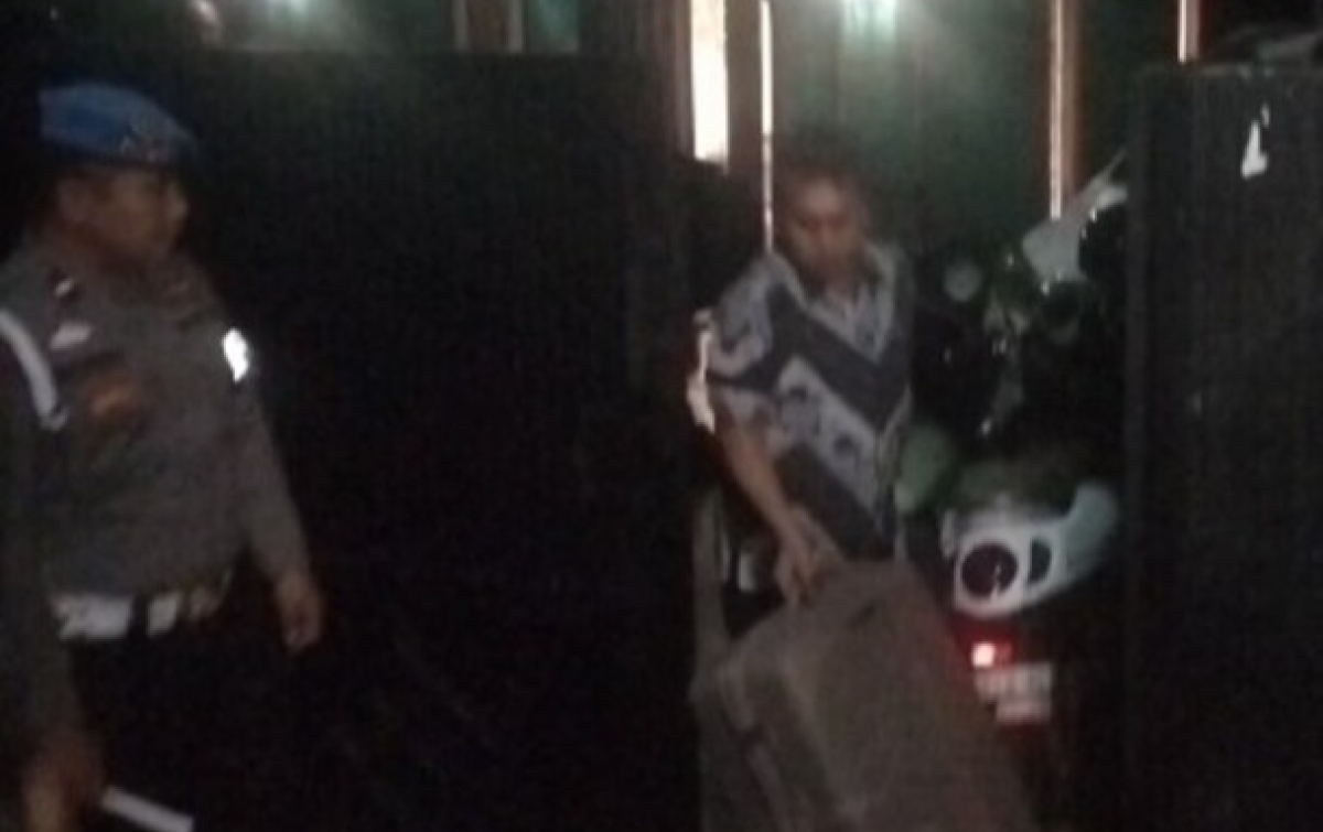 KPK Amankan Tiga Koper Diduga Berisi Dokumen Penting Dari Rumah Kadis PUPR Madina 