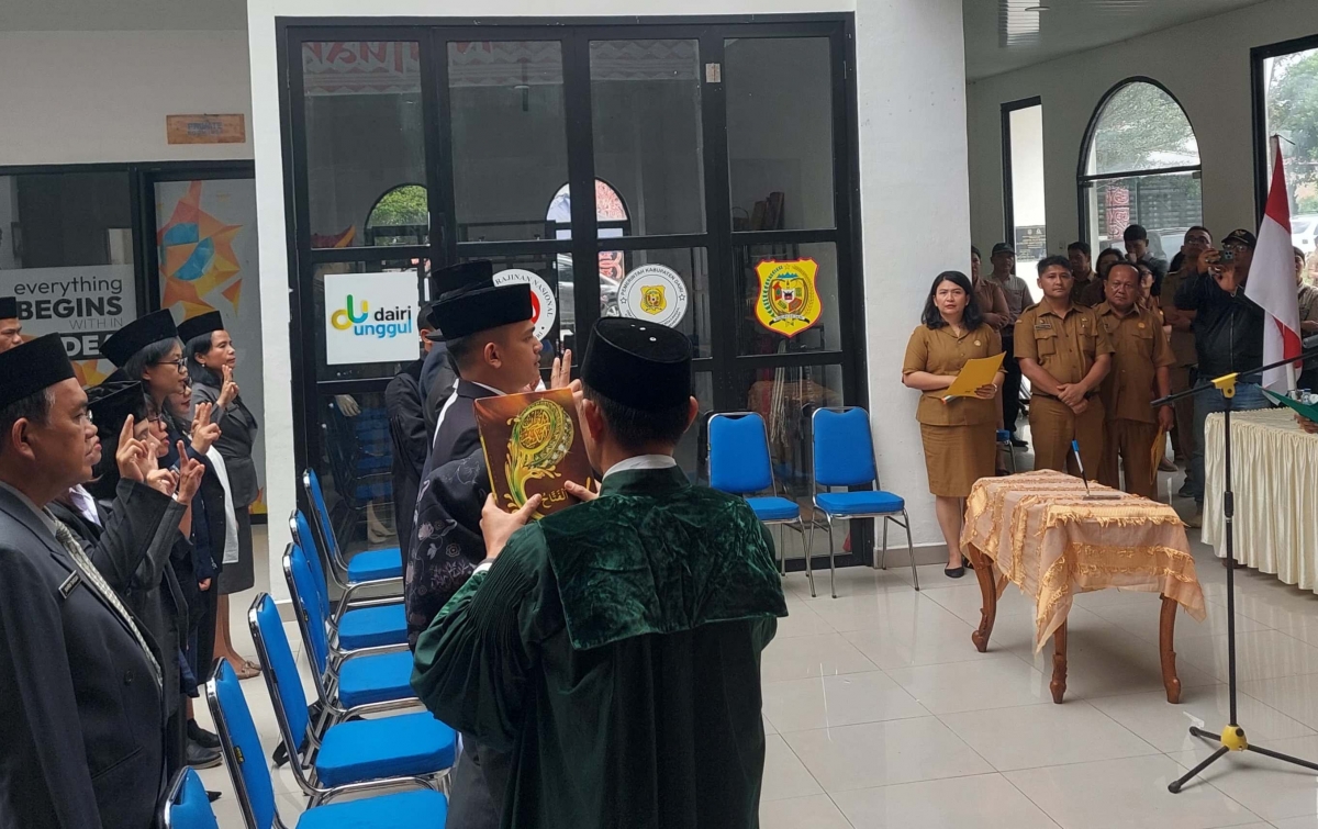 Bupati Dairi Lakukan Mutasi Perdana, 28 Pejabat Berganti