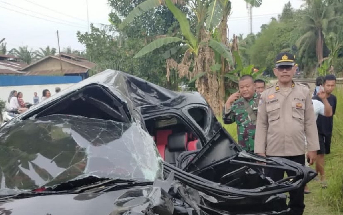 Kereta Api Kisaran Express Terlibat Kecelakaan dengan Mobil Calya, 3 Tewas