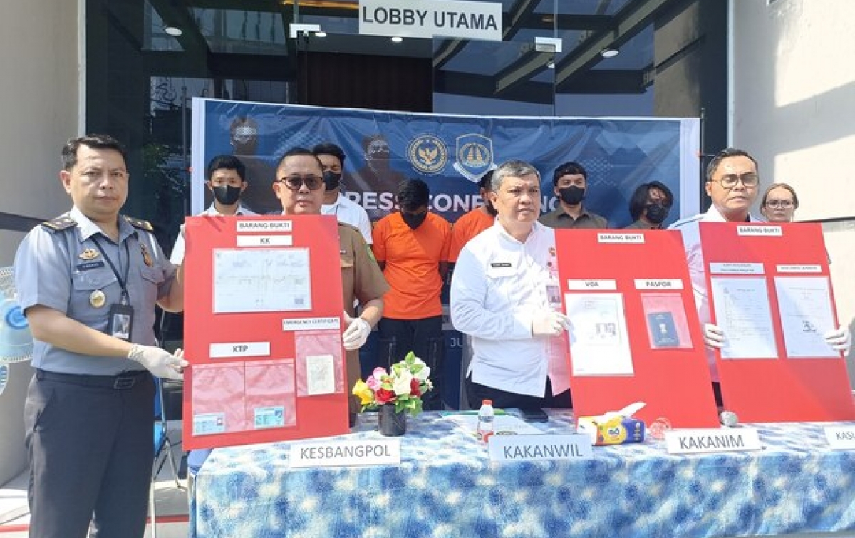 Melanggar Izin Tinggal, Imigrasi Polonia Tindak Tegas Dua WNA Asal India