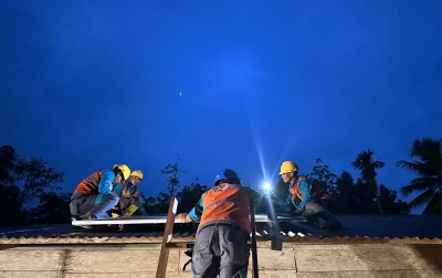 PLN UP3 Nias Terangi Pendidikan di Pelosok Nias Utara dengan Inovasi Super Sun