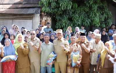 Dorong Swasembada Pangan, Bupati Madina Salurkan 3,17 Ton Benih Padi Unggul