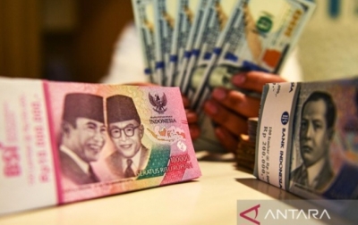 Tarif AS dan Ketidakpastian Global Bikin Rupiah Tertekan ke Rp16.323/USD