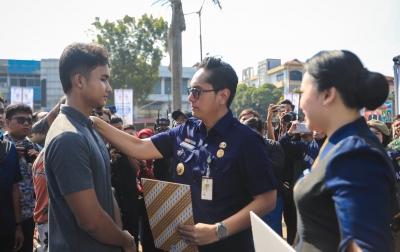 Program Tebus Ijazah, Langkah Konkret Rico Waas Bantu Siswa