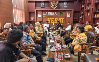 Senator Penrad Siagian Desak Kenaikan DBH dan Transparansi CSR di Labura