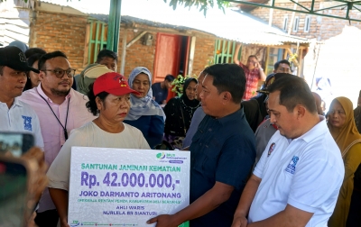 Wakil Bupati Deliserdang Serahkan Perlindungan BPJS Ketenagakerjaan untuk Pekerja Rentan