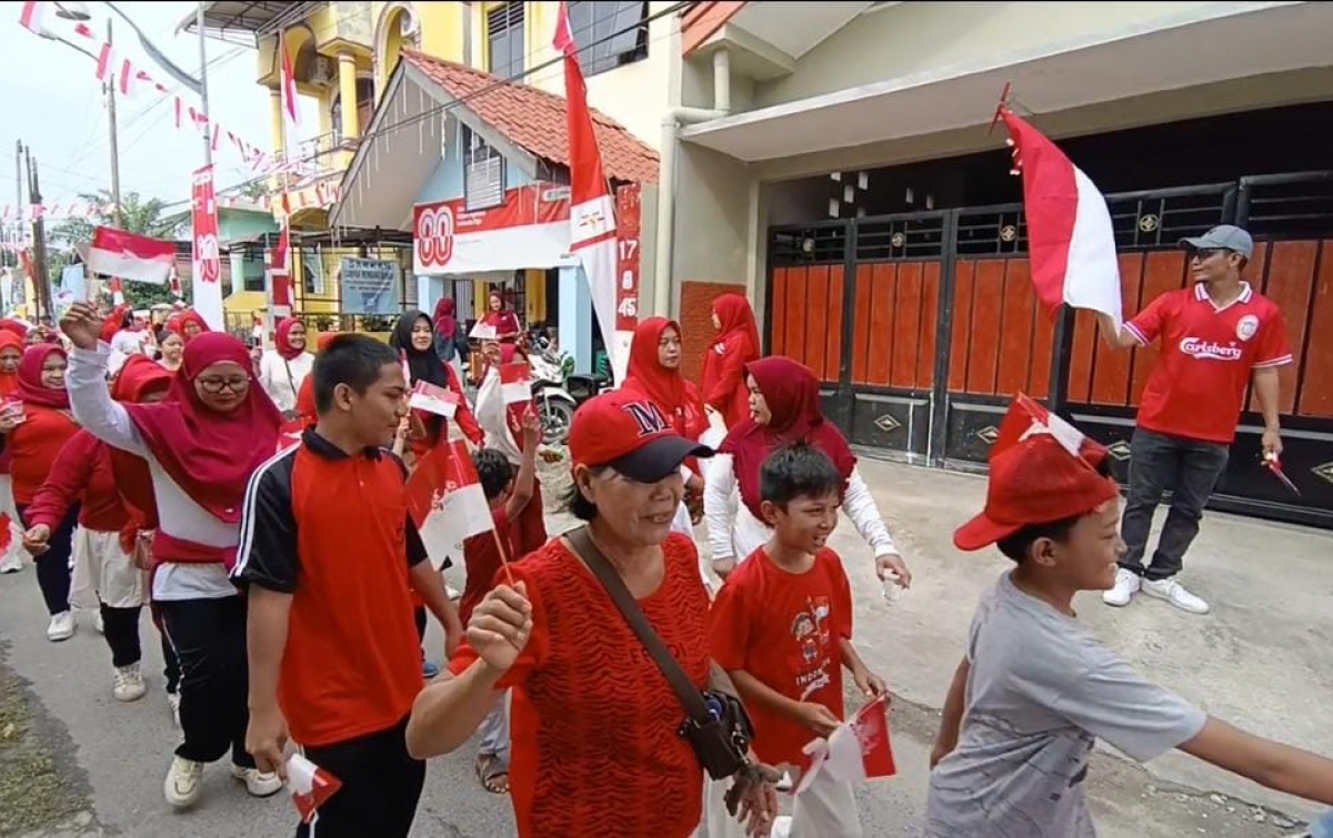 Semarak HUT ke-80 Kemerdekaan RI: Ratusan Warga Sidorame Barat 1 Ikuti Jalan Sehat