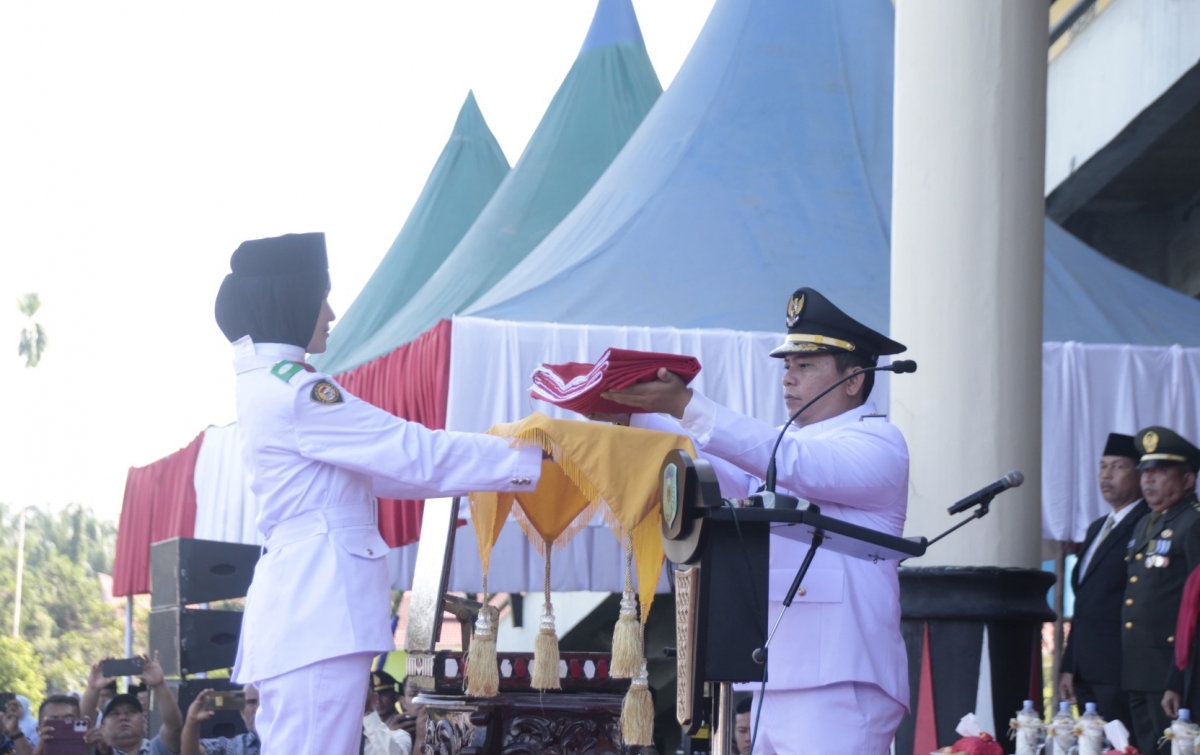 Gelar Upacara HUT ke 80 RI, Bupati Putra Mahkota Ajak Masyarakat Semangat Membangun