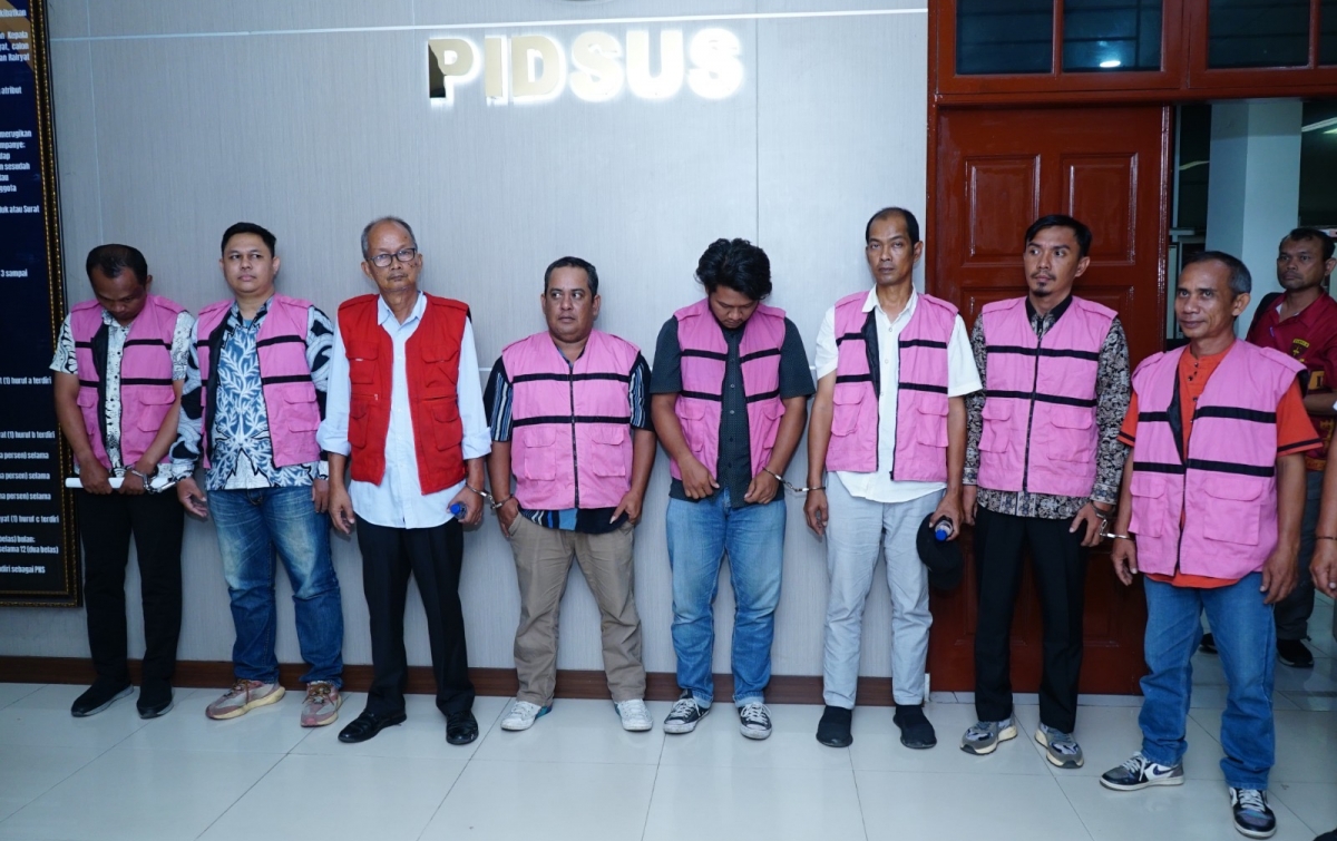 8 Tersangka Korupsi Proyek Jalan di Batubara Ditahan Kejati Sumut