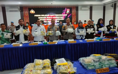Satresnarkoba Gagalkan 33 Kg Sabu, 6 Orang Kurir Ditangkap 