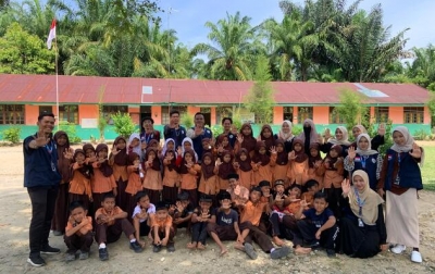 Mahasiswa IAIN Sosialisasi Stop Bullying di SDN 2 Peutow