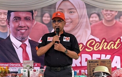 Ahmad Darwis Gelar Gerak Jalan, Deklarasi Relawan Pelajar Bela Negara, dan Bagi-bagi Doorprize