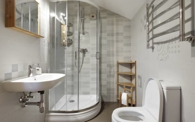 10 Perlengkapan Toilet yang Wajib Dimiliki untuk Kenyamanan dan Kebersihan Maksimal