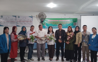 Universitas Murni Teguh-Kemendiktisaintik  PKM di Laut Dendang Lenny: Edukasi Masyarakat Buat Bakso Berbahan Daun Kelor