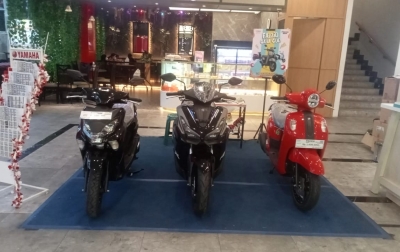 Genjot Penjualan Fazzio Hybrid, Yamaha Gelar Pameran Fazzio di Irian Supermarket