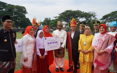 HUT ke-80 RI, Wali Kota Binjai Serahkan Santunan BPJS Ketenagakerjaan untuk Pekerja Rentan dan Ahli Waris