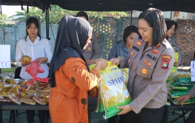 Polwan Sebagai Sosok Ibu, Jamin Kebutuhan Pokok Warga Lewat GPM di Tanjungpinang