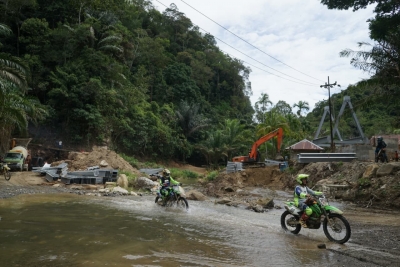 Taksa Family Adventure #1: 80 Raider Trail Jelajahi 6 Kabupaten, Bawa Misi Sosial di Jalur Ekstrem