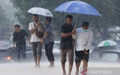 Mayoritas Wilayah Indonesia Hujan Ringan