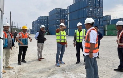 Kunjungan Kerja Direksi PT PIL ke Depo Perawang: Tingkatkan Kecepatan Kerja dan Kebersamaan Pegawai