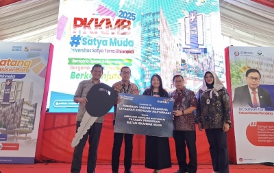 Bank Mandiri Serahkan Ambulans ke YPSIM, Perkuat Akses Pendidikan dan Kesehatan di Medan