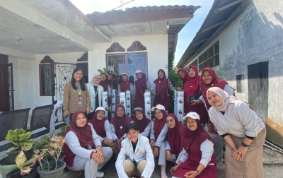 Dosen Agribisnis ST Bhinneka Dorong Program Pekarangan Pangan Lestari Melalui Vertikultur