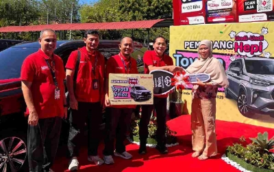 Pelanggan Setia Telkomsel di Banda Aceh Raih Hadiah Utama Mobil Toyota Veloz dari Undi-Undi Hepi