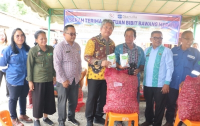 SOL Kembali Serahkan Bantuan Benih Bawang Merah Kepada Kelompok Tani
