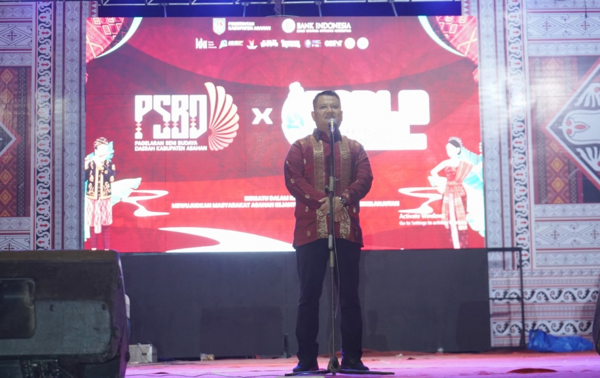 Wakil Bupati Asahan Saksikan Penampilan Seni Budaya Etnis Simalungun di PSBD ke-VI