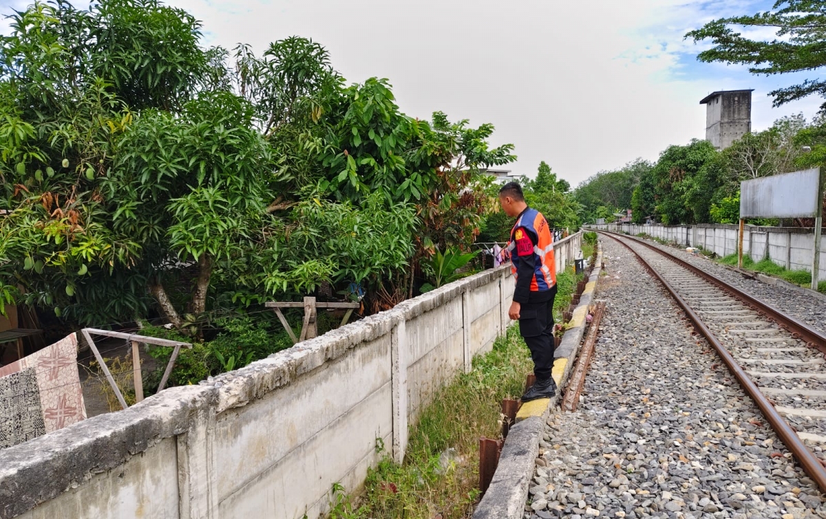 KAI Sumut Cari Pelempar Kereta Api di Asahan, Asisten Masinis Luka di Wajah
