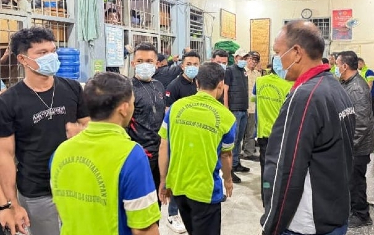 Rutan Kelas II Sibuhuan Dirazia TNI-Polri, Berbagai Barang Terlarang Disita