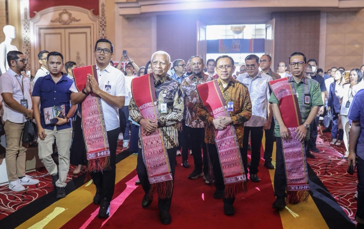 Livin’ Fest Medan 2025 Resmi Dibuka,  Wadah Sinergi UMKM dan Sektor Produktif oleh Bank Mandiri