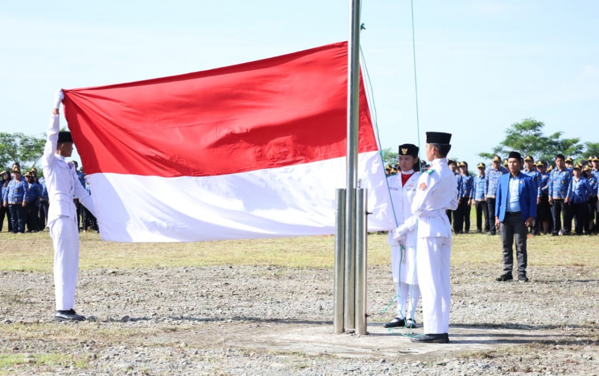 Bupati Nias Barat Pimpin Upacara Peringatan Hari Sumpah Pemuda 2025