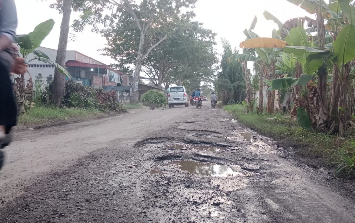 Pasca Banjir, Beberapa Ruas Badan Jalan Provinsi di Seirampah-Tanjung Beringin Rusak