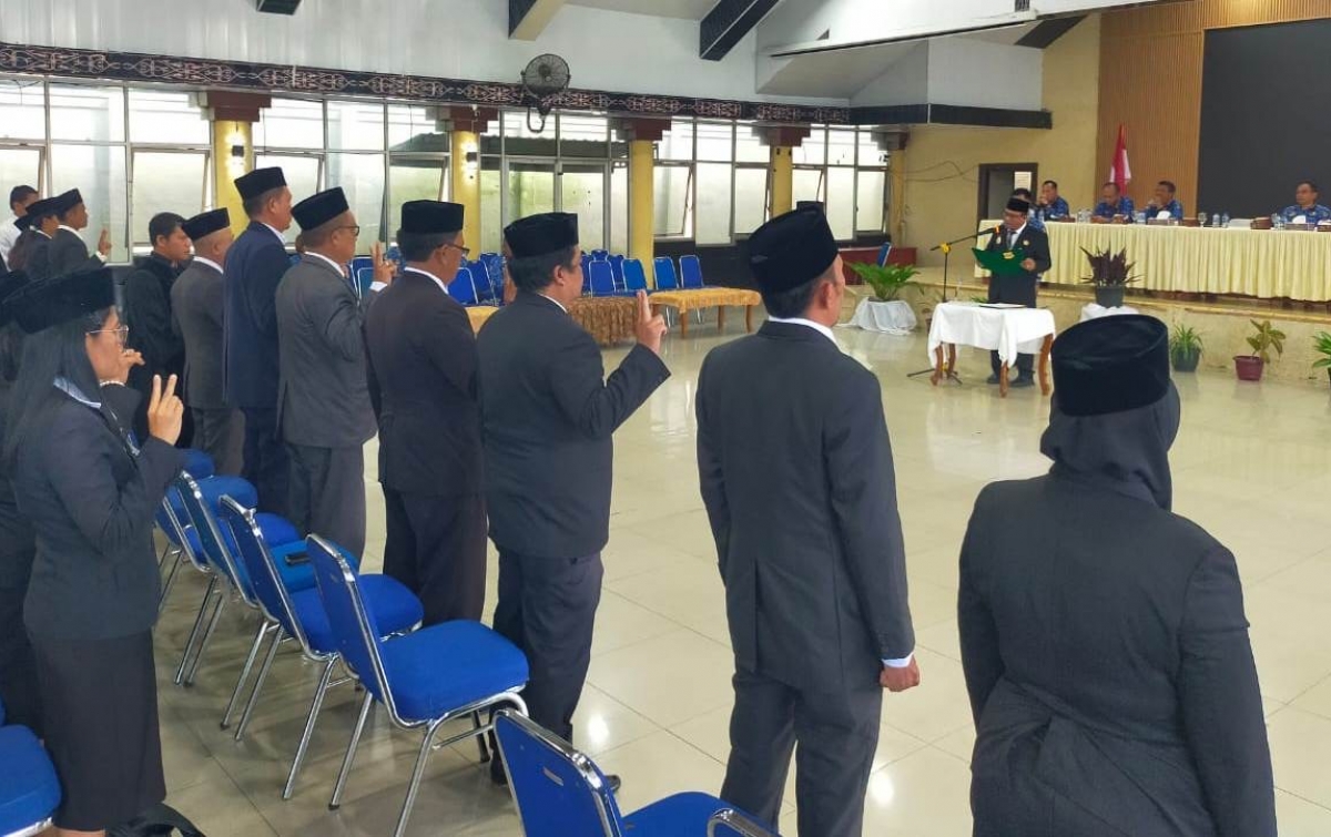 Bupati Dairi Mutasi 40 PNS, Ada yang Turun Jabatan