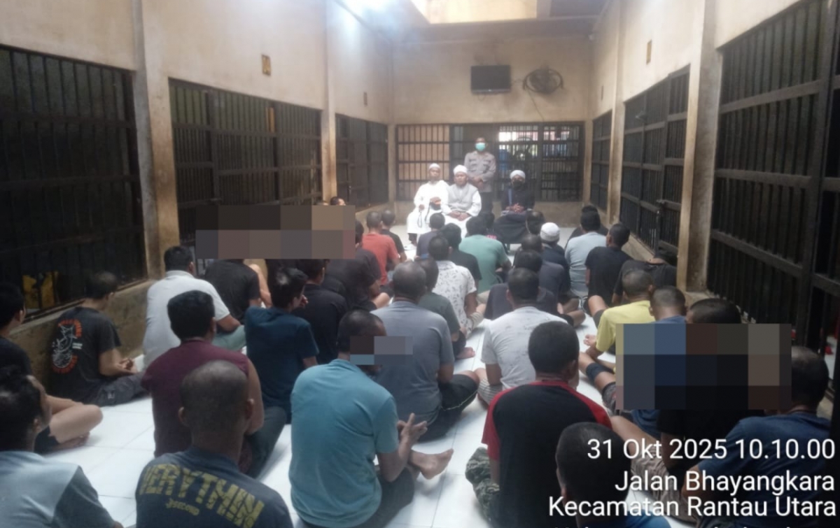 Sentuh Hati Tahanan, Polres Labuhanbatu Gelar Ceramah Agama dalam Penjara