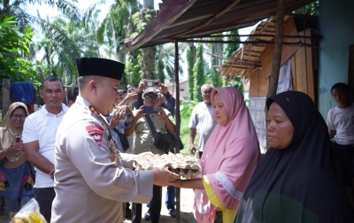 Kapolres Labusel Bantu Sembako, Pengobatan Anak, hingga Bedah Rumah