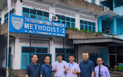 Methodist-2 Medan Ukir Prestasi Membanggakan di OSN-2025 Brevin Siswa SMP Raih Medali Emas