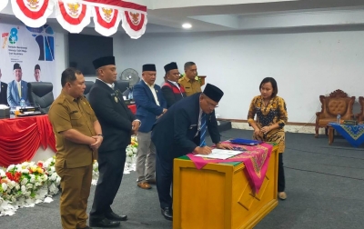Bupati Dairi Diduga ‘Puyeng’ Hadapi Kritik Mutasi