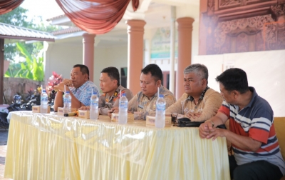 Wabup Asahan Pimpin Rapat Persiapan Pagelaran Seni Budaya Daerah Ke-VI Tahun 2025  Analisadaily .com, Kisaran - Pemerintah Kabupaten Asahan terus mematangkan persiapan Pagelaran Seni Budaya Daerah (PSBD) Ke-VI Tahun 2025. Wakil Bupati Asahan, Rianto SH, M