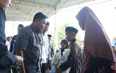 ‘Berjemur’ di Pagar Merbau, Wabup Deliserdang Minta Atap Toilet SDN 101910 Dipasang Kaca