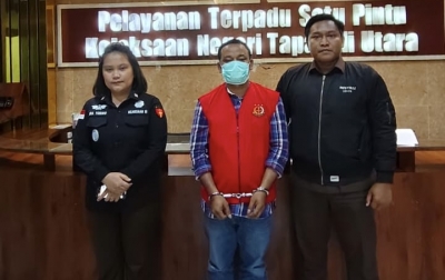 Diduga Korupsi Dana Desa, Kades Aek Nabara Simangumban Ditahan