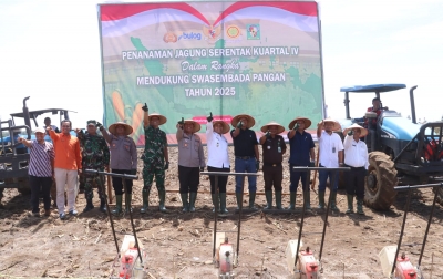 Polres Simalungun Ikut Penanaman Jagung Serentak Kuartal IV 2025
