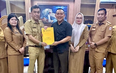 Tangani Kebocoran Keuangan Daerah, Pemkab Deliserdang Serahkan Hasil Pemeriksaan ke Kejari