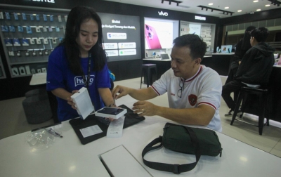 Apple Fanboy Serbu 27 Titik Blibli dan Hello Store Seluruh Indonesia untuk Early Pick Up Next Generation of iPhone