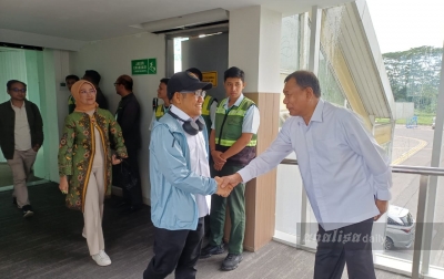 Rangkaian Hari Santri di Barus Tapteng, Ashari Tambunan Sambut Cak Imin di Bandara Kualanamu