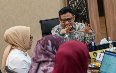 Menko PM: 100 ribu WNI Diperkirakan Bekerja di Kamboja