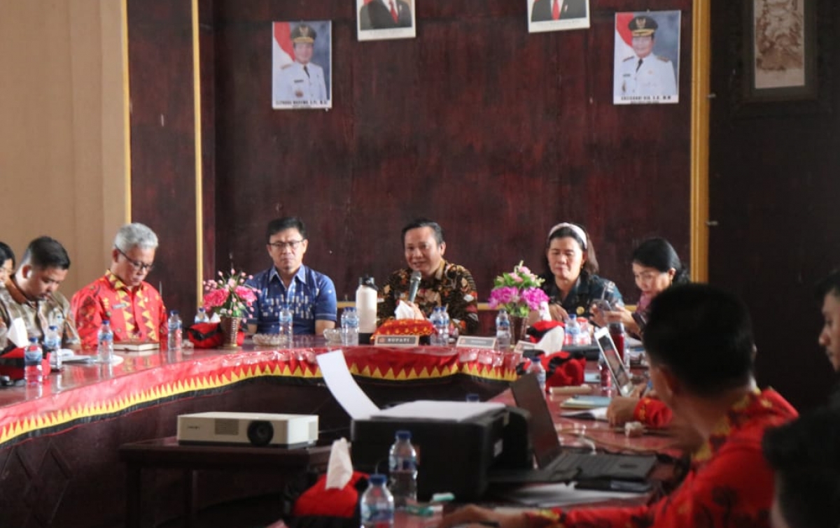 Bupati Nias Barat Buka Rakorpem, Tekankan Kedisiplinan dan Aksi Nyata