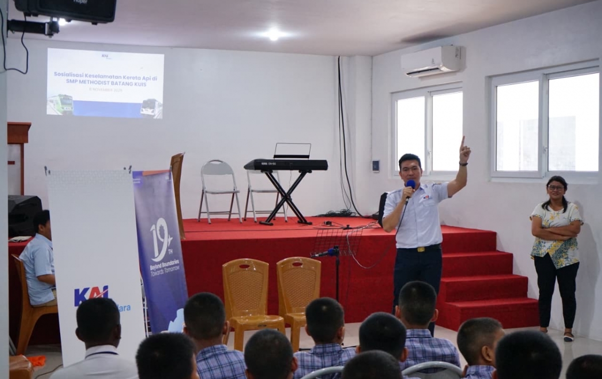 KAI Bandara Gencarkan Sosialisasi Keselamatan Kereta Api di Batang Kuis Sumut