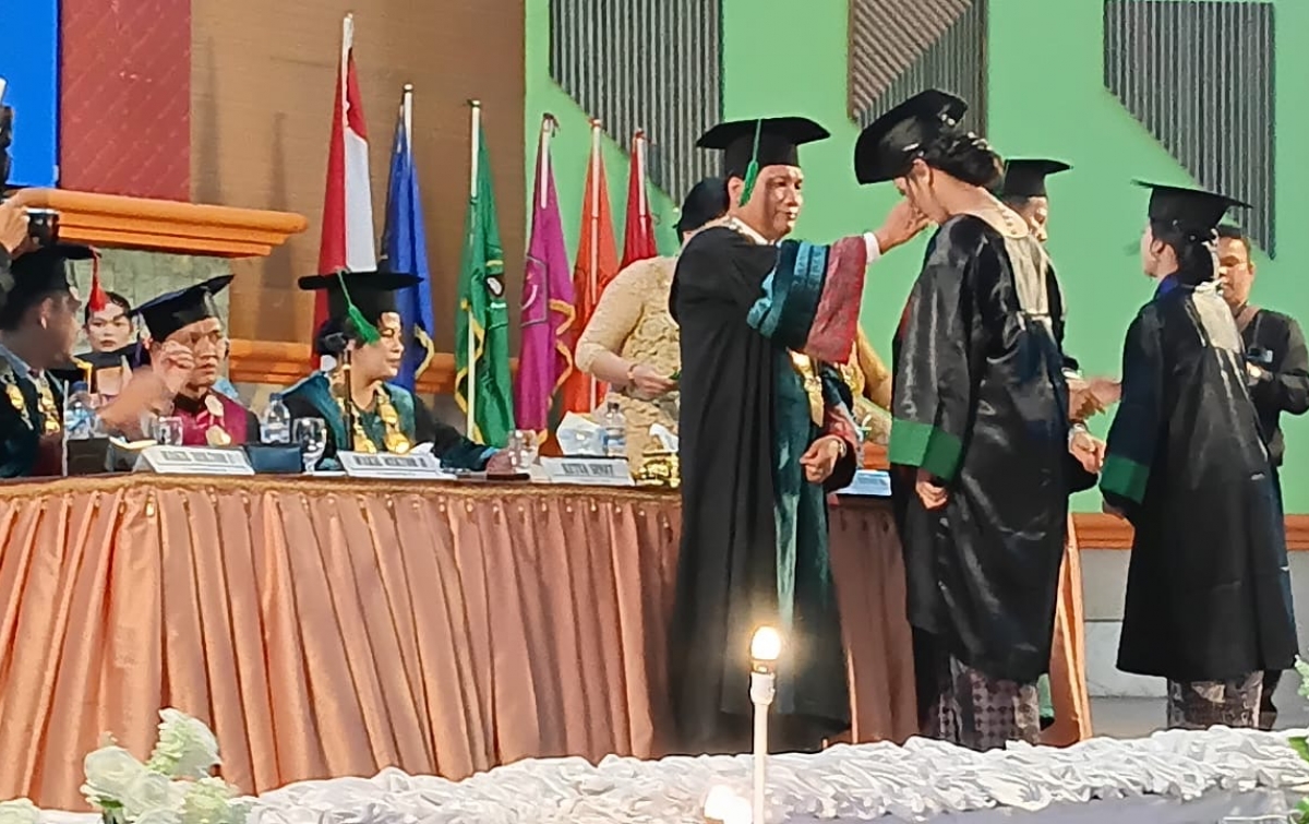 374 Mahasiswa IAKN Tarutung Wisuda, Rektor: Raih Keunggulan dan Jaga Nama Baik Almamater